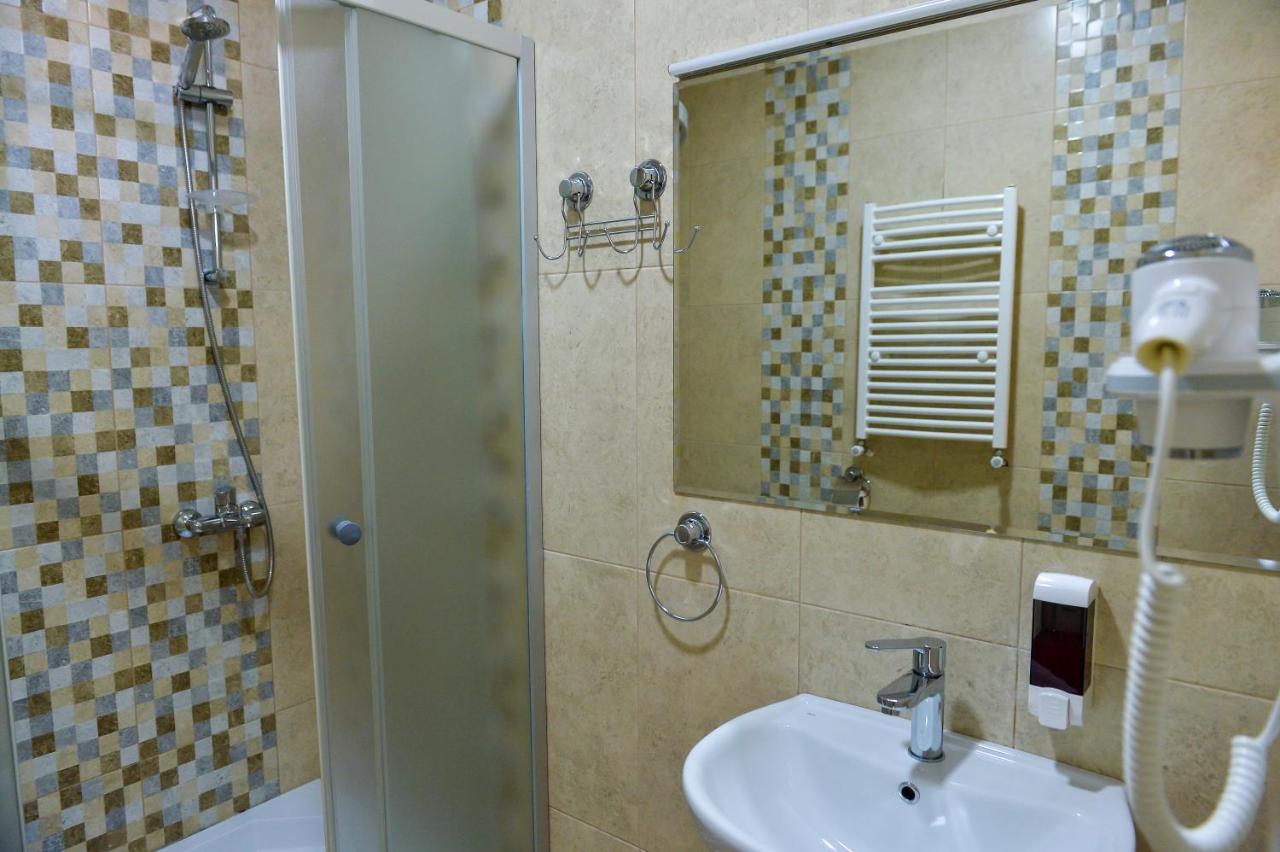 קוטאיסי Happy Stay Hotel מראה חיצוני תמונה