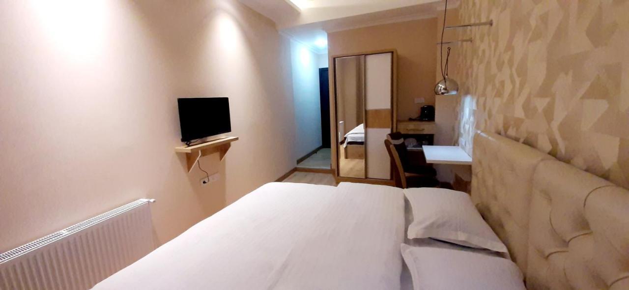 קוטאיסי Happy Stay Hotel מראה חיצוני תמונה