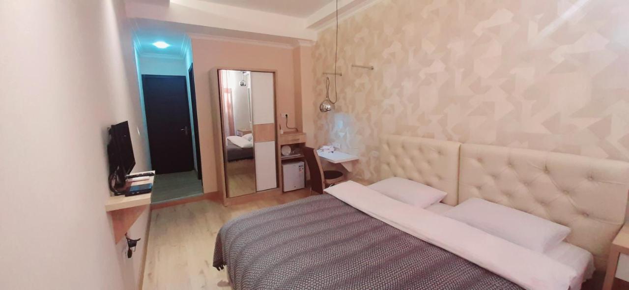 קוטאיסי Happy Stay Hotel מראה חיצוני תמונה